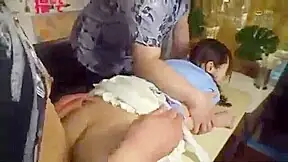 05589,A woman who screams in agony