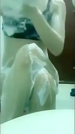 Bangladeshi hot sexy girl bathing