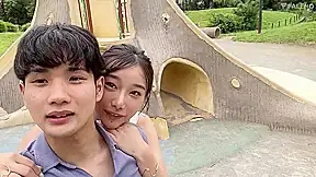 スレンダー美女と野外SEX4389489349839493984938493