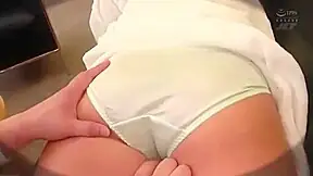 07658,A woman who is fucked and writhes in agony