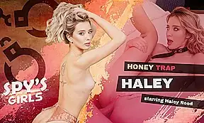Honey Trap – Vrspy – Vr Porn Video