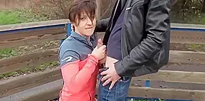 Je ramène une sportive coquine chez moi