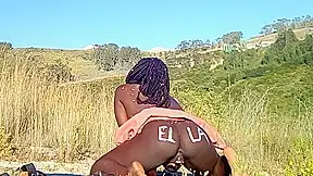 Novinha D Bunda Gostosa Tribal Mijando Nas Montanhas Depois De Foda Gostosa